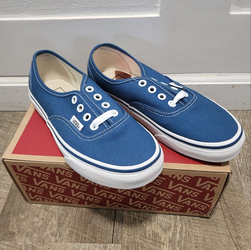 NWT Van's Canvas Sneakers